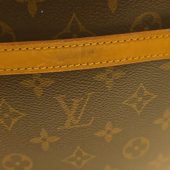 Louis Vuitton Monogrammed Reporter Bag PM - Picture 12 of 14
